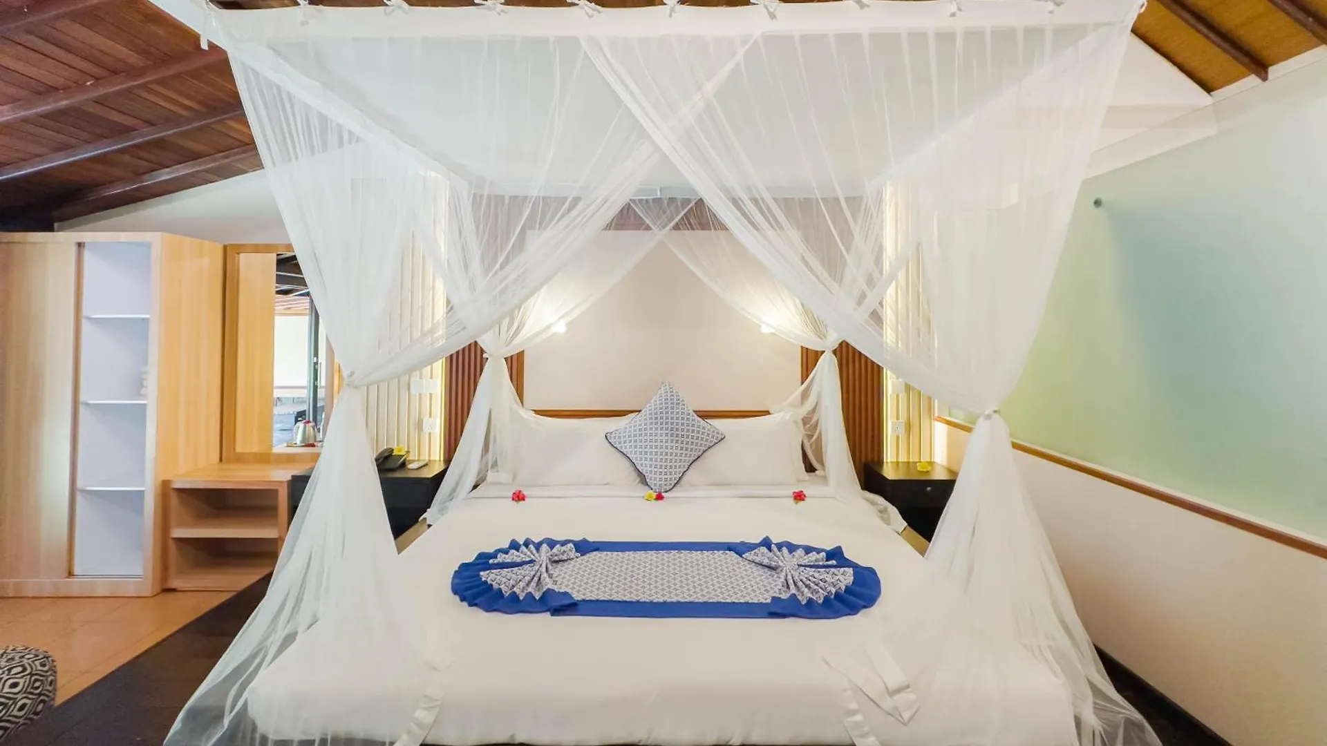 Ubud Sari Health Resort 3*,